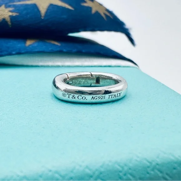 Tiffany & Co. Clasping Link Jump Ring for Bracelet or Necklace - Picture 5 of 6